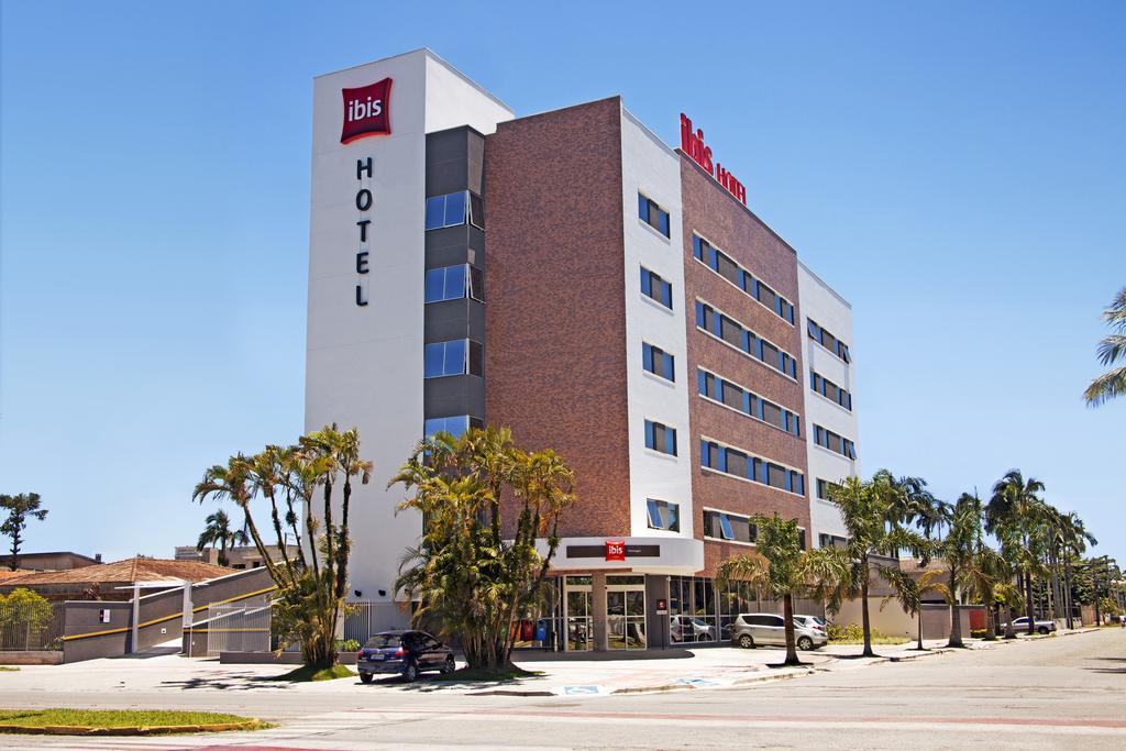 Ibis Paranaguá Buitenkant foto
